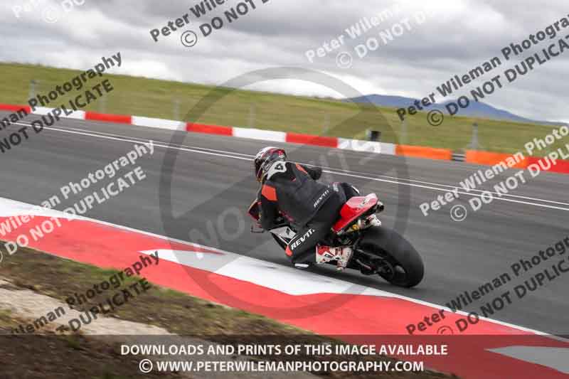 cadwell no limits trackday;cadwell park;cadwell park photographs;cadwell trackday photographs;enduro digital images;event digital images;eventdigitalimages;navarra;no limits trackdays;peter wileman photography;racing digital images;trackday digital images;trackday photos